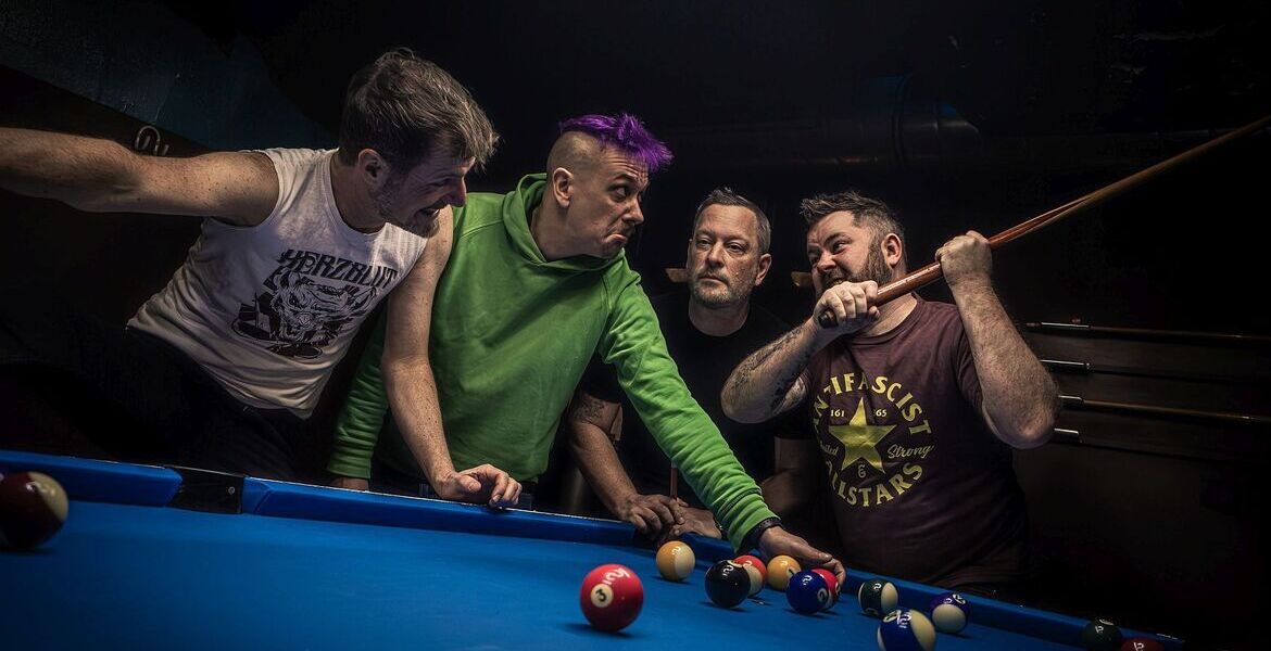 "Herzblut" (Punk-Rock/Bln) + "Out Of Dungeons" (Power-Punk/Bln)