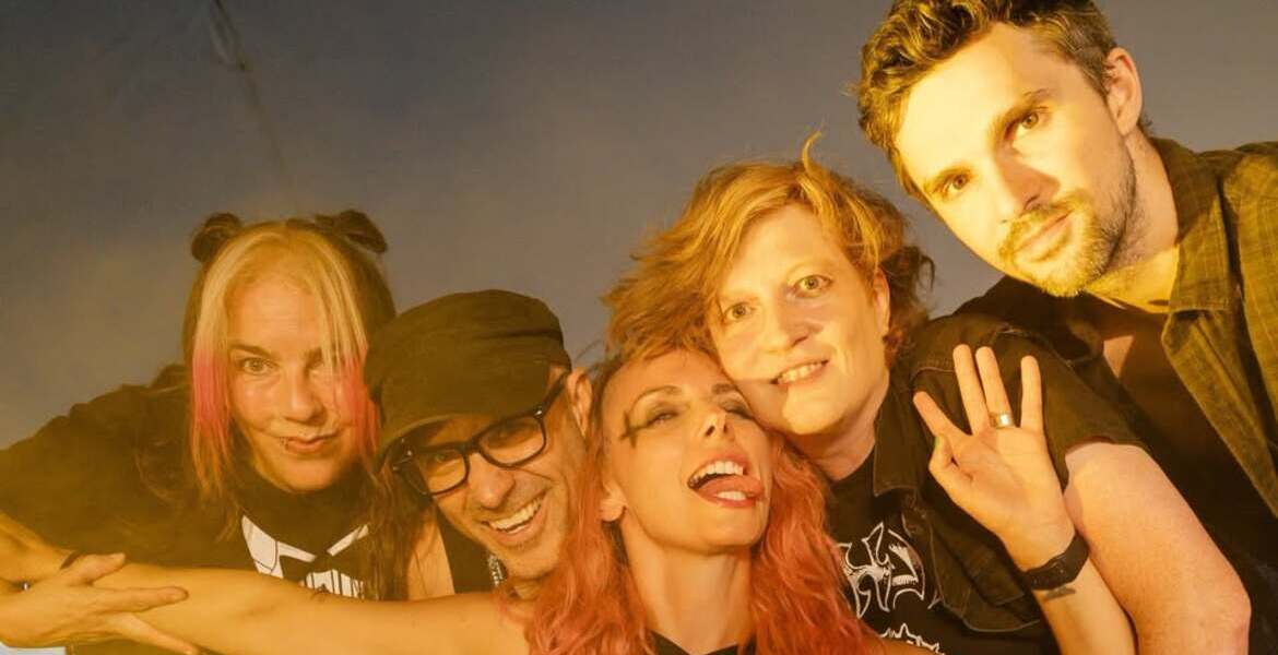 "War On Women" (Punk/USA) + "Rising Alma" (Alt.Rock/Bln)