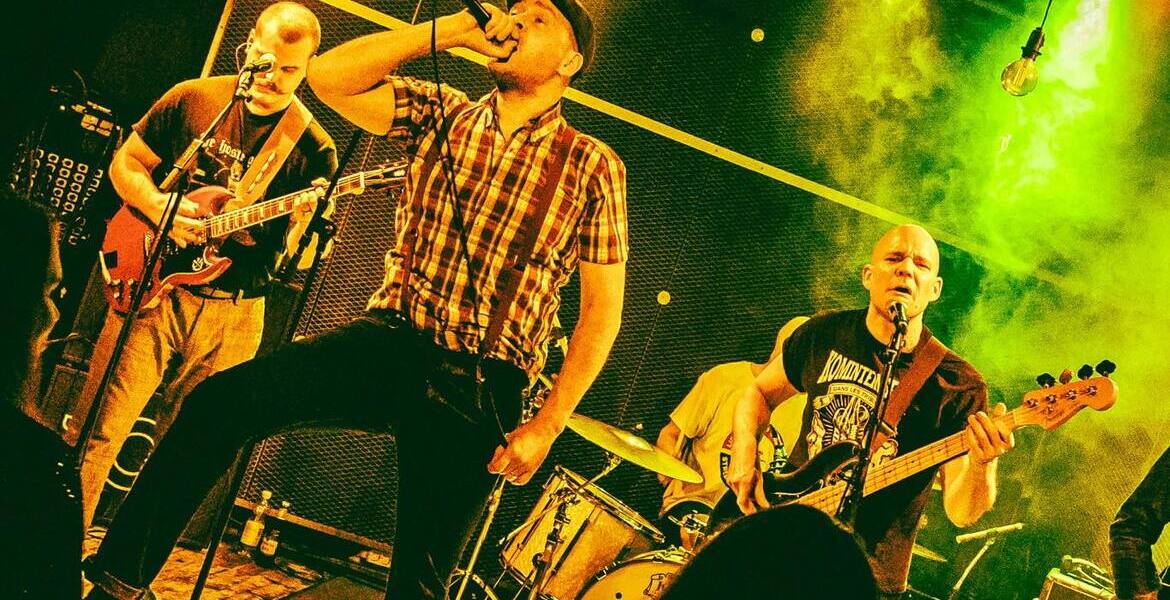 "The Boasters" (Street-Punk/FIN) + "Uppercuts" (Punk/Bln)
