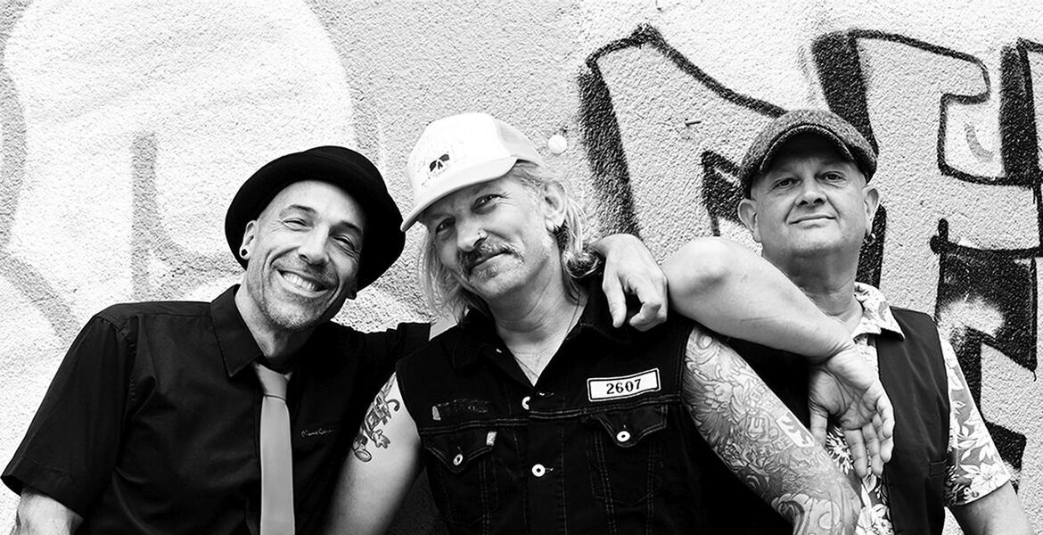 "Kackbratze" (Street-Punk/Bln) + "Band Ohne Anspruch" (Fun-Punk/D)