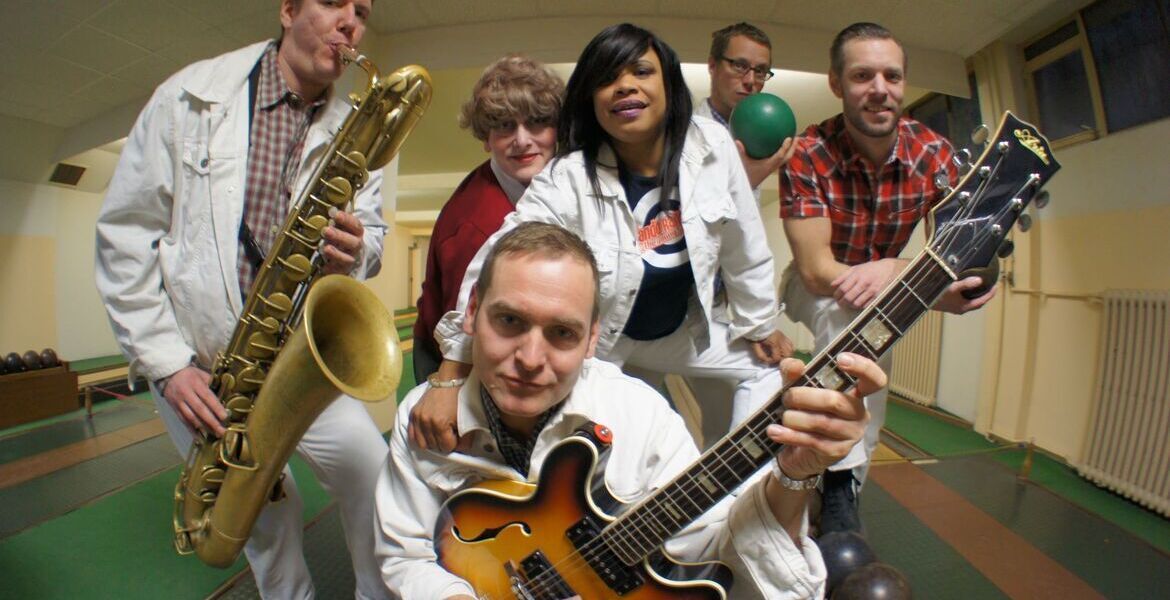 Rolando Random & The Young Soul Rebels (Ska-Reggae-Beat) + Slacktones