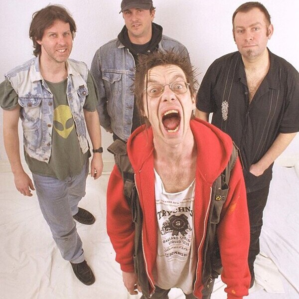 Subhumans + Frontalangriff